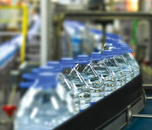 Aumento dei prezzi per le bottiglie d’acqua
