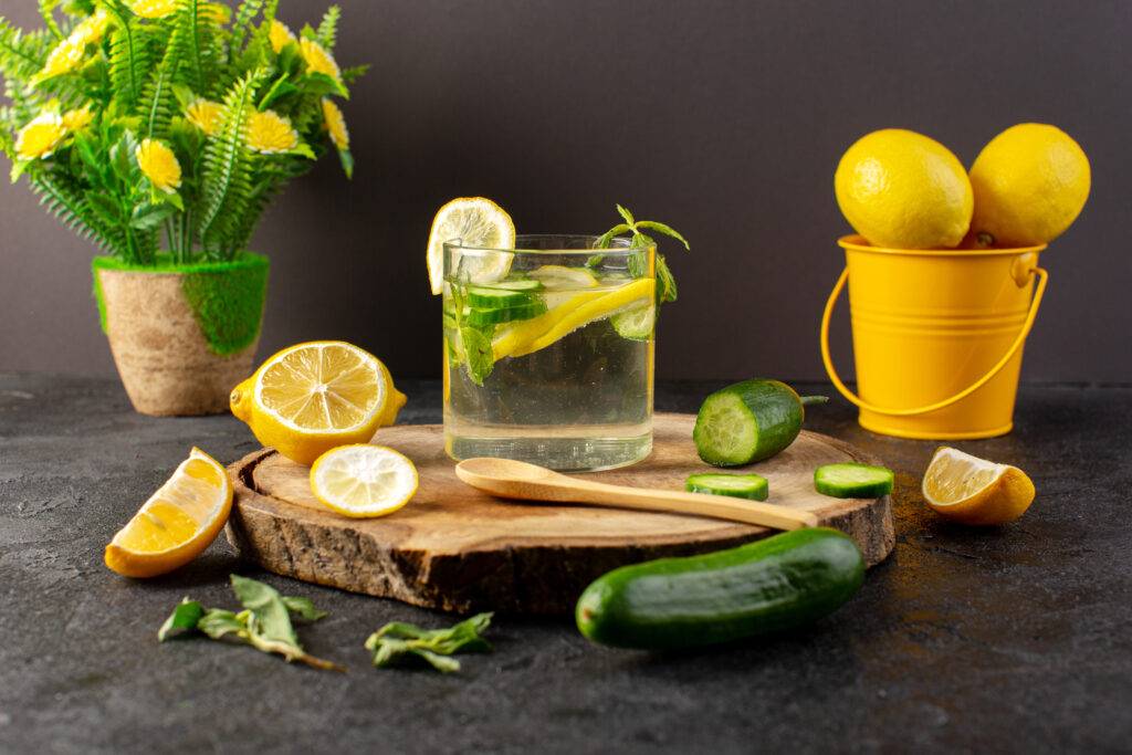 bevanda detox water limone cetriolo