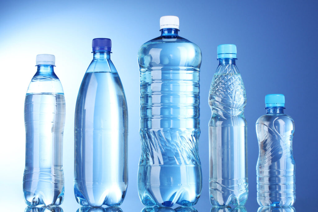 Bottiglie acqua plastica
