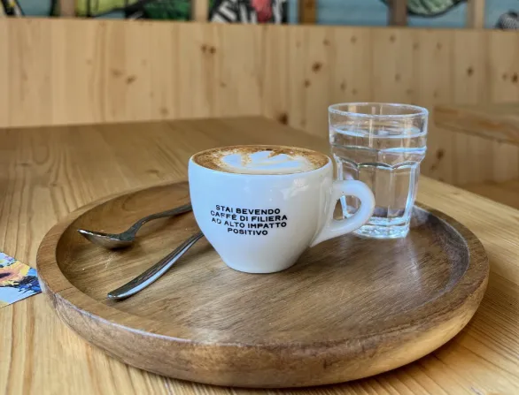 acqua filtrata e caffè